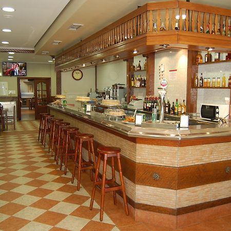 Bar Pension Restaurante Bidasoa Irun Exterior photo