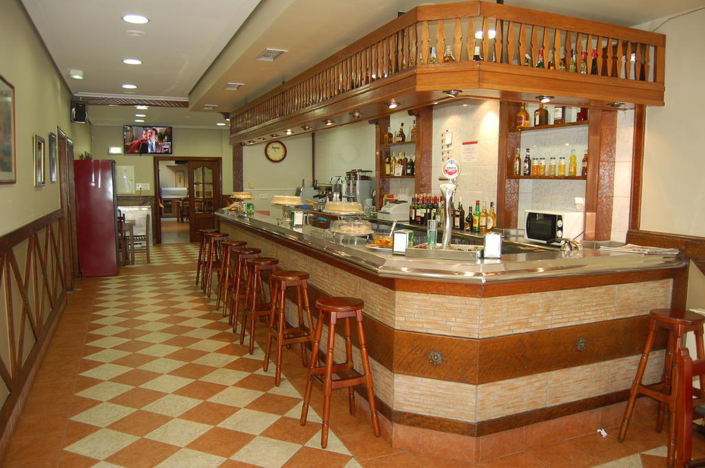 Bar Pension Restaurante Bidasoa Irun Exterior photo